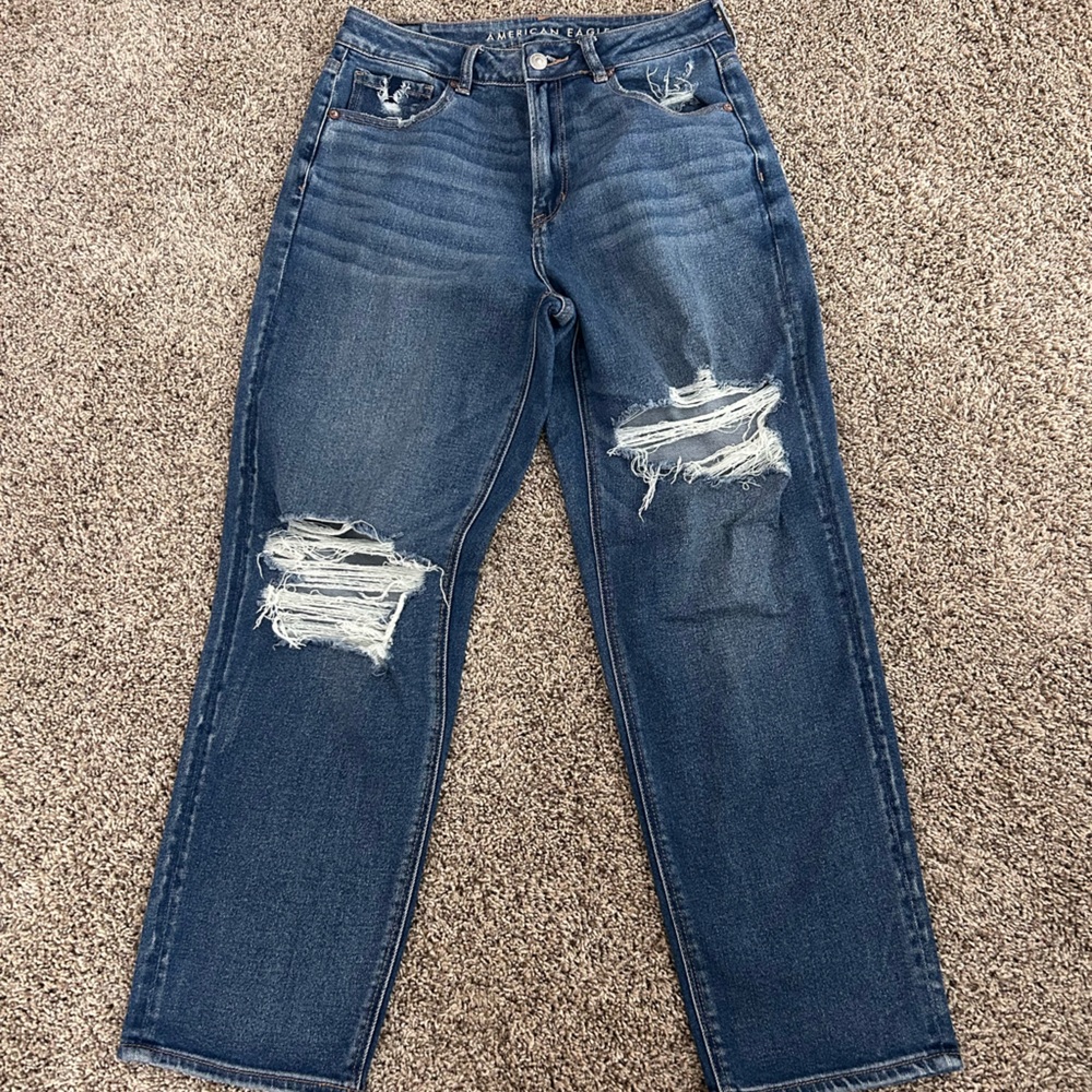 American Eagle Women’s Distressed Mom Straight Jean